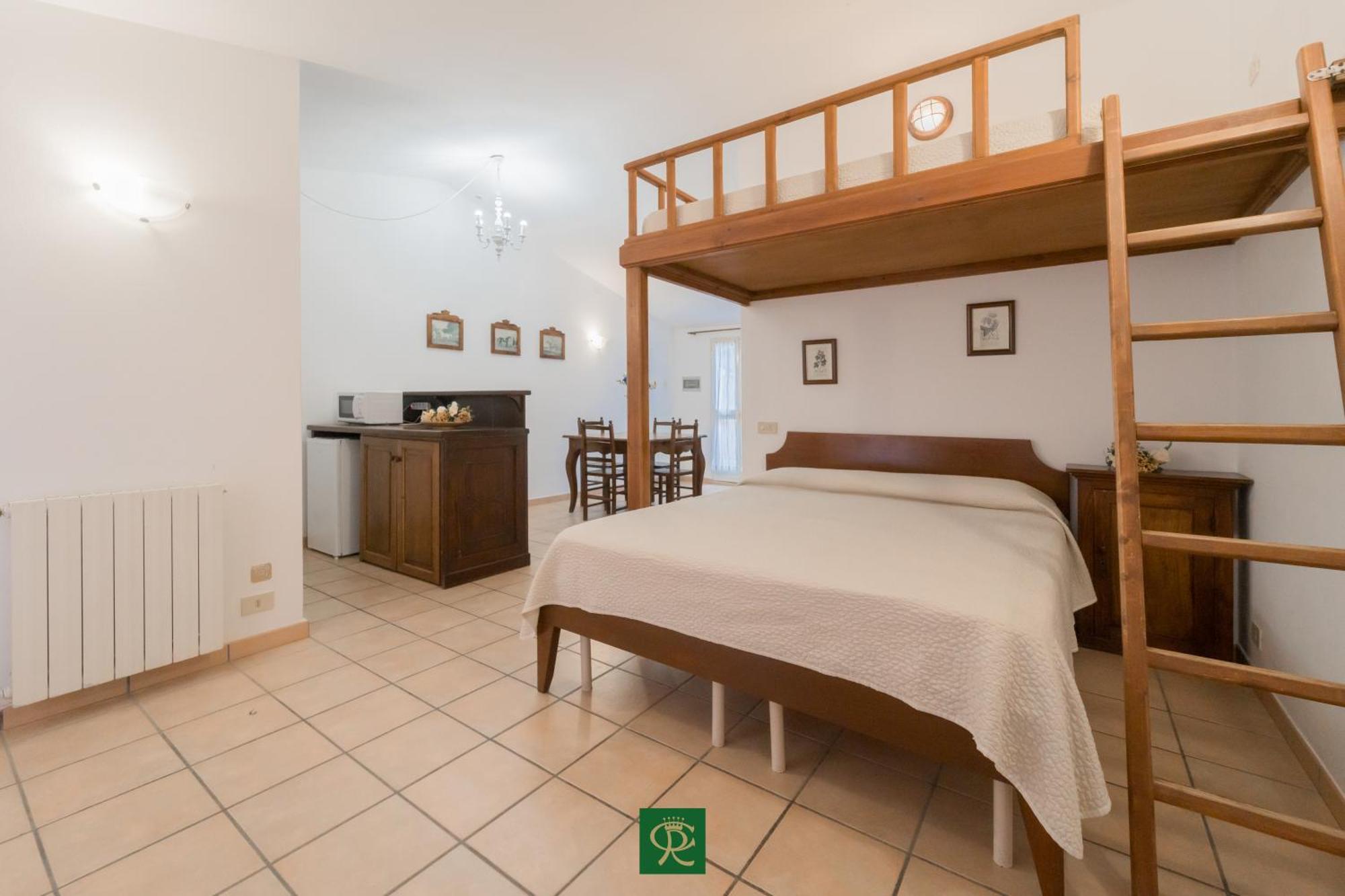 Albatros Aparthotel Capoliveri  Room photo